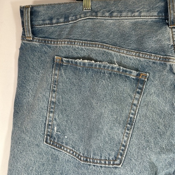 Old Navy Light Blue Extra High-Rise Sky-Hi Straight Distressed Jeans - Picture 12 of 14